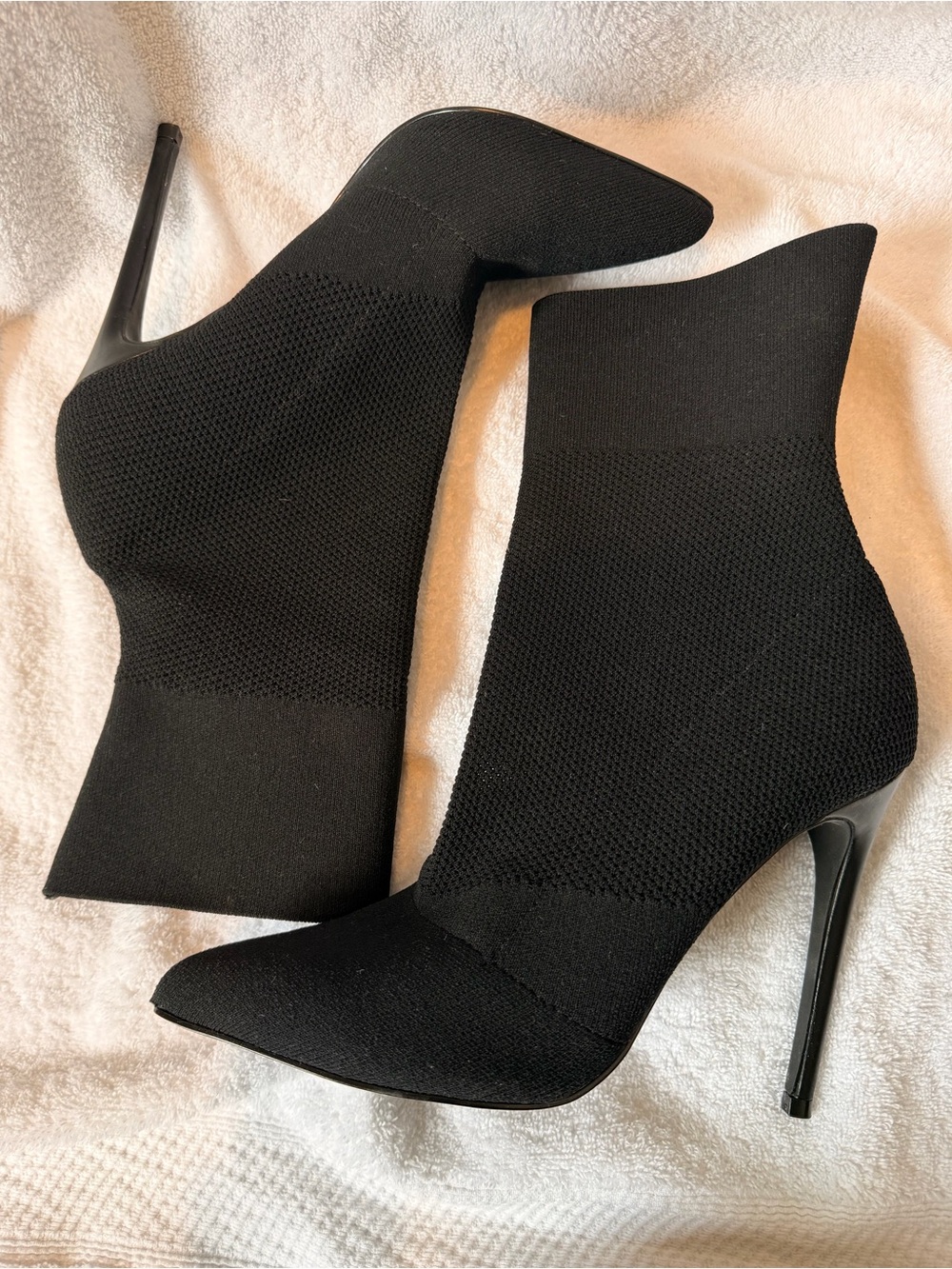 Steve Madden Black Stretch Knit Pointed Toe Sock Booties